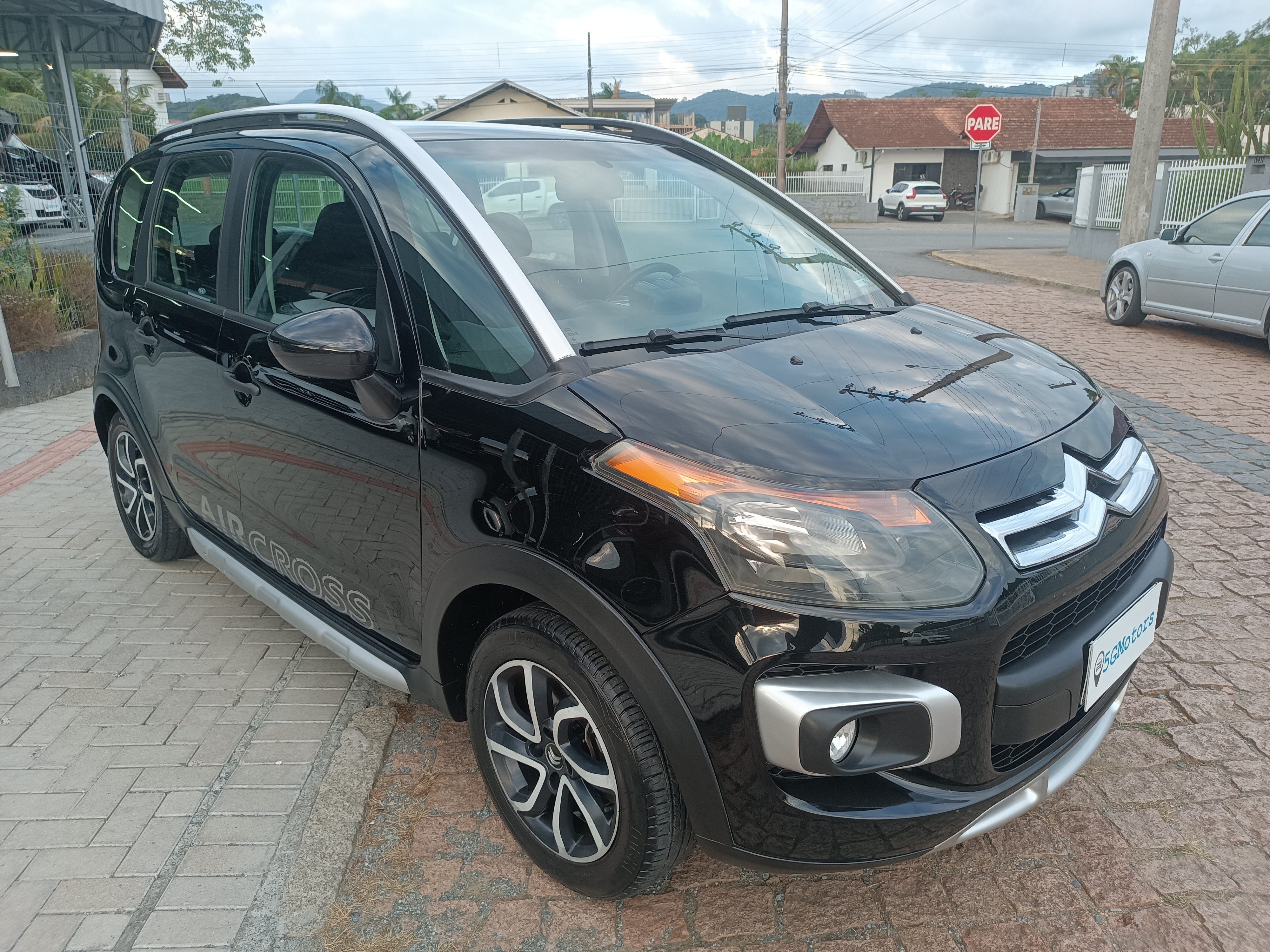 Carro/Camioneta - CITROËN - AIRCROSS - GLX 1.6 Flex 16V 5p Mec. - 2011