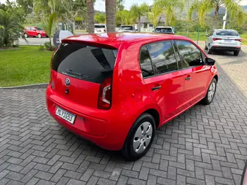Carro/Camioneta - VW - VOLKSWAGEN - up! - take 1.0 Total Flex 12V 5p - 2015