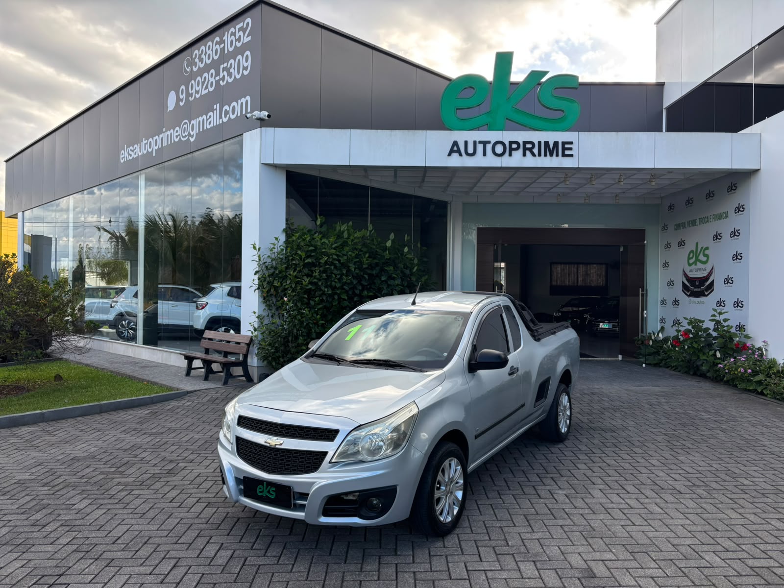 Carro/Camioneta - GM - CHEVROLET - MONTANA - LS 1.4 ECONOFLEX 8V 2p - 2011