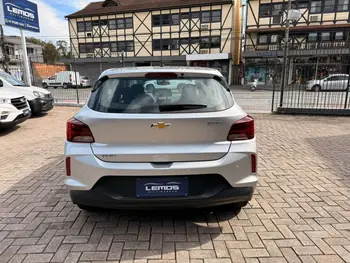 Carro/Camioneta - GM - CHEVROLET - ONIX - HATCH 1.0 12V TB Flex 5p Aut. - 2023